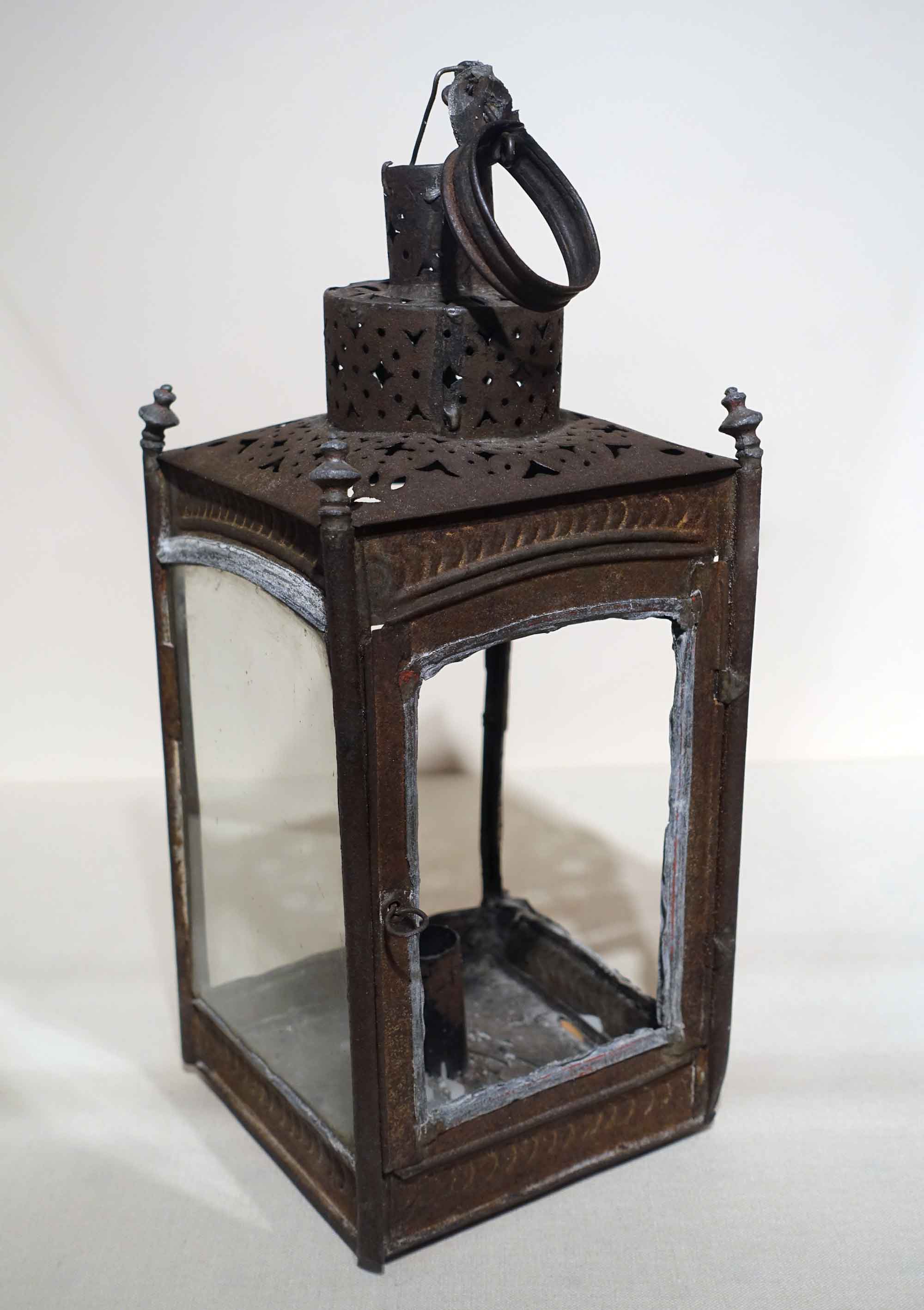 Concord-Museum-Paul-Revere-Lantern.jpg