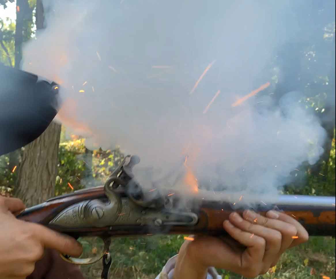 musket-lock-firing.jpg